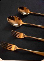 Cubiertos Dorados